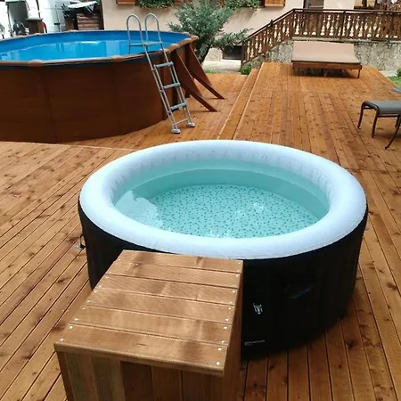 Mountain Luxury 보로베츠